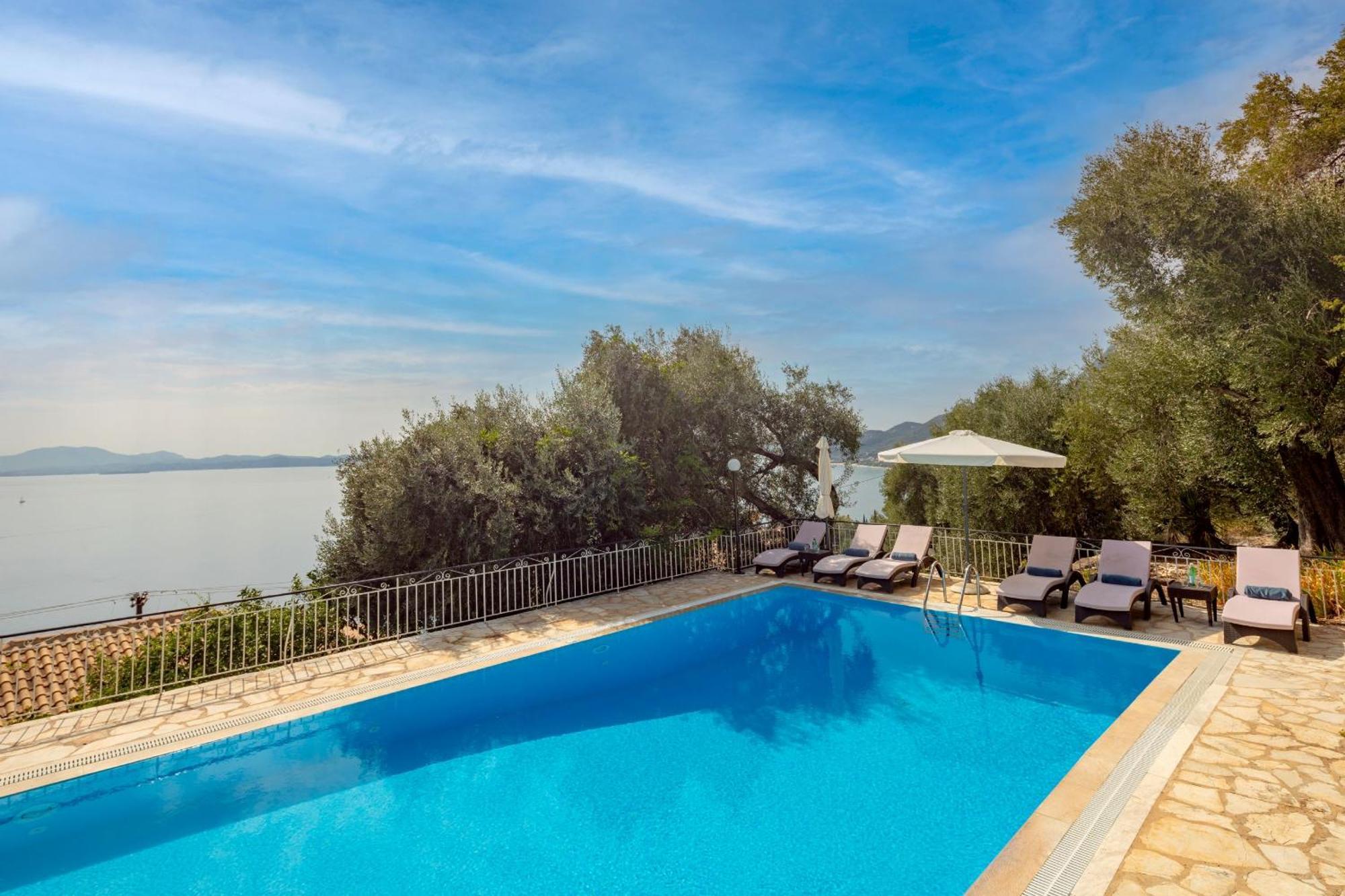 Villa Nafsika Ниссаки Экстерьер фото